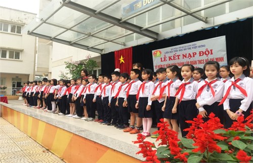 Kết nạp đội viên mới chào mừng 87 năm ngày thành lập đoàn TNCS Hồ Chí Minh (26/03/1931 - 16/03/2018)